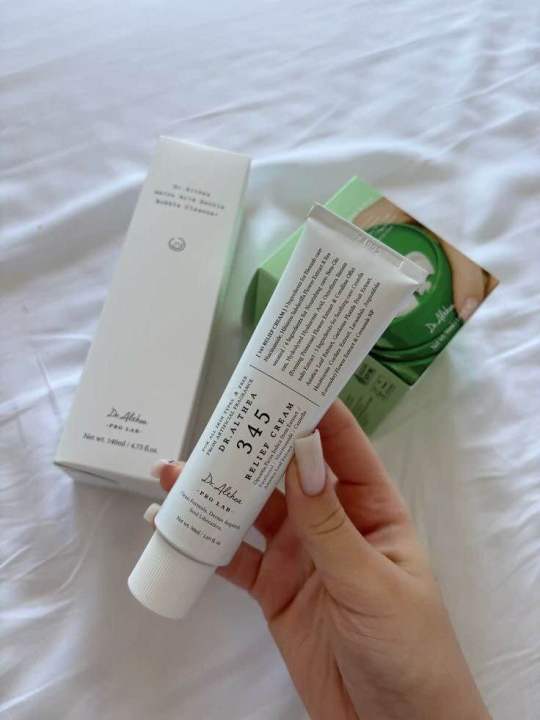 Dr.Althea%20345%20Relief%20Cream%20%7C%20Daily%20Face%20Moisturizer%20%7C%20Blemish%20%7C%20Korean%20Vegan%20Skin%20Care%20for%20All%20Skin%20Types%2050ml%20-%20Image%205