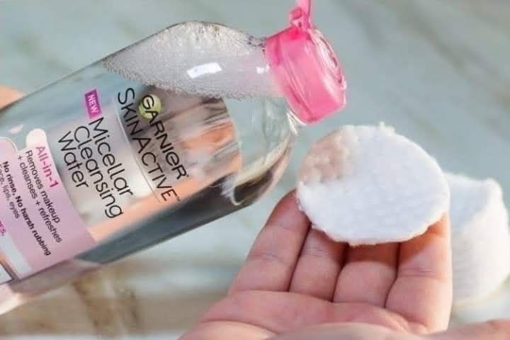 Garnier%20Micellar%20Cleansing%20Water%20-%20125%20ml%20(Indian)%20%7C%20Gentle%20Cleanser%20&%20Make%20Up%20Remover%20For%20Everyday%20Use%20-%20Suitable%20For%20Sensitive%20Skin,%20Dermatologically%20Tested%20-%20Image%202