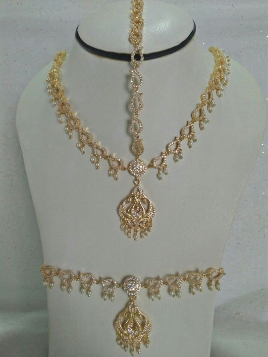 gold plated necklace and Nalal Thalla