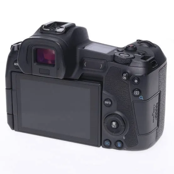 Black%20Camera%20Canon%20EOS%20RP%20Full%20set%20%20-%20Image%202