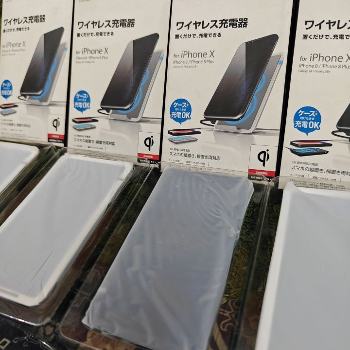 Wireless%20charger%205W%20For%20All%20Phones%20And%20Airpods%20And%20SmartWatches%20support%20100%25%20Original%20Elecom%20Wireless%20charger%20universal%20wireless%20charger%20-%20Image%209