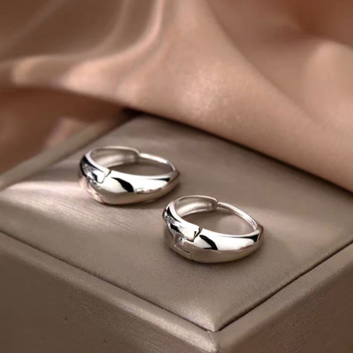 925%20sterling%20silver%20plain%20ring%20earrings,%20light%20luxury%20and%20high-end%20earring,%20elegant%20and%20simple%20earring%20for%20women%20-%20Image%205