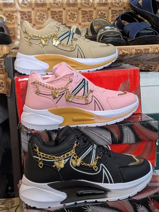 Butterfly%20Chain%20Sneakers%20For%20Girls%20-%20Trendy%20Korean%20Style%20Jogger%20Shoes%20For%20Women%20-%203%20Colors%20-%20Image%208