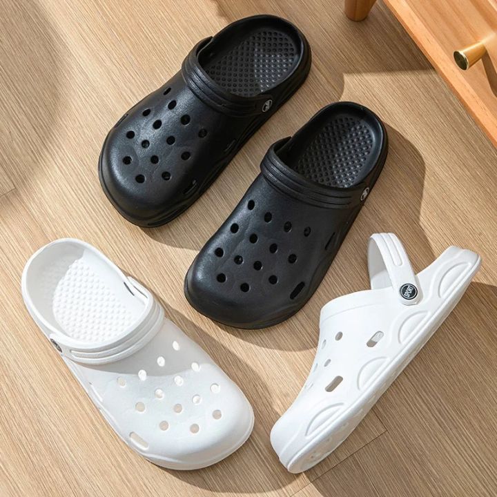 Fashion%20Women%20Slippers%20New%20Summer%20Slippers%20Outdoor%20Beach%20Slippers%20Classic%20Soft%20Men%20Garden%20Slippers%20Home%20Men%20Clogs%20Slippers%20-%20Image%204