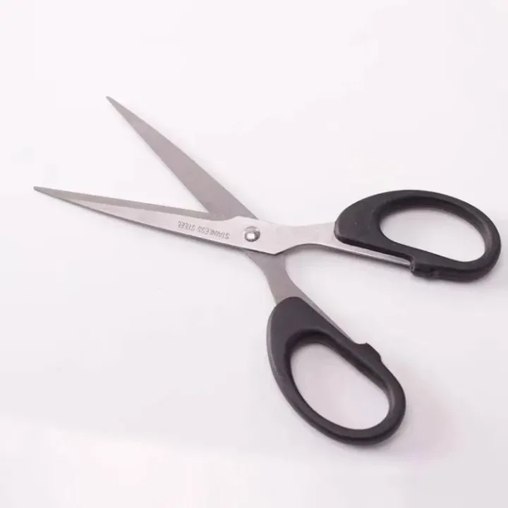 China%20Steel%20Scissor%208%20inch%20%7C%20Clearance%20Sale%20%7C%20Fusenf%20Brand%20-%20Image%202