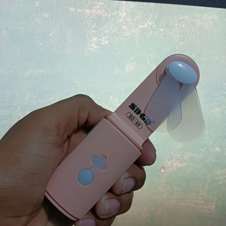 Mini%20USB%20Rechargeable%20Powerful%20Fan%20Foldable%20wing%20with%20Torch%20and%20Flashlight%20-%20Image%205