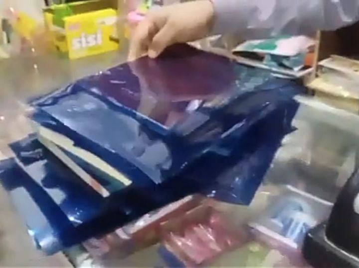 Pack%20of%2020/30/40/50/100/200%20PVC%20Blue%20Book%20Binding%20Covers%20Thick%20(X-Ray)%20A4%20Size%20-%20Image%208