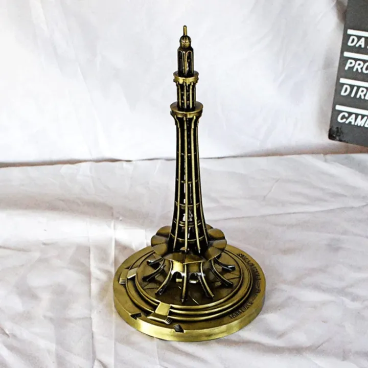 Decorative%20Minar%20e%20Pakistan%20tower%20/%20Minar%20E%20Pakistan%20Metal%20Tower%20Model%20Architecture%20for%20decor%20-%20Image%203
