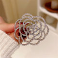 Classic Lady Crystal Folower Brooch Pin Exquisite High-end Women Men Fashion Delixate Shining Badges. 