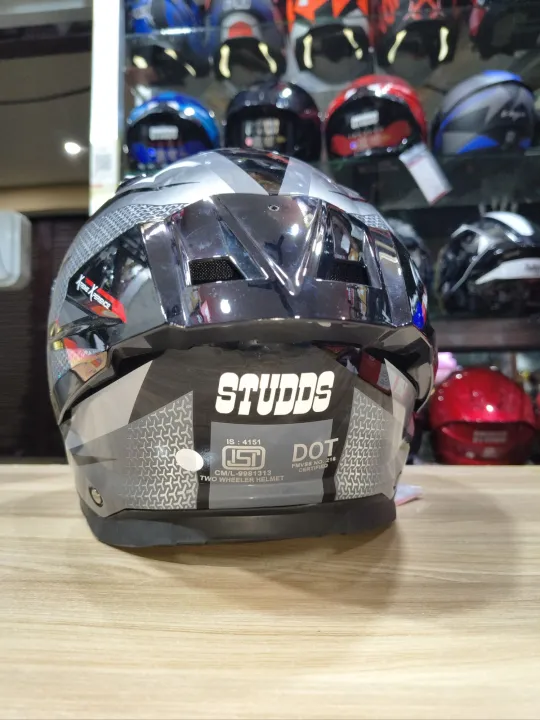 STUDDS%20HELIOS%20D2%20BLACK/GREY%20FULL%20FACE%20HELMET%20-%20Image%204