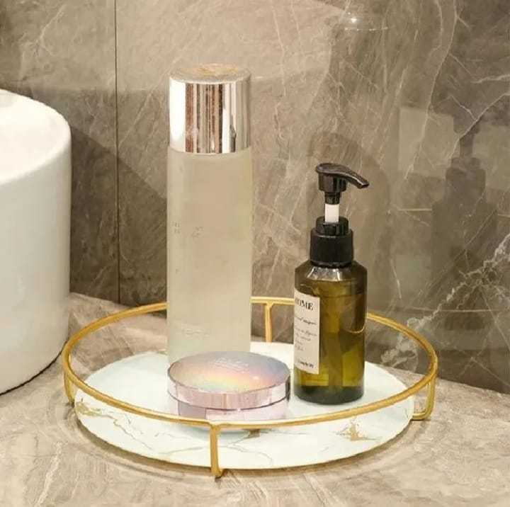 Household%20products%20Makeup%20Storage%20Rack,%20Cosmetic%20Storage%20Shelf,%20Makeup%20Organizer,%20Dressing%20Table,%20Makeup%20and%20Perfume%20Organizer,%203%20Floors,%201%20round%20floor%20-%20Image%202