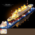 DIY Titanic ship model assembly plastic block With light toy Titanic building block For children's toys birthday . 