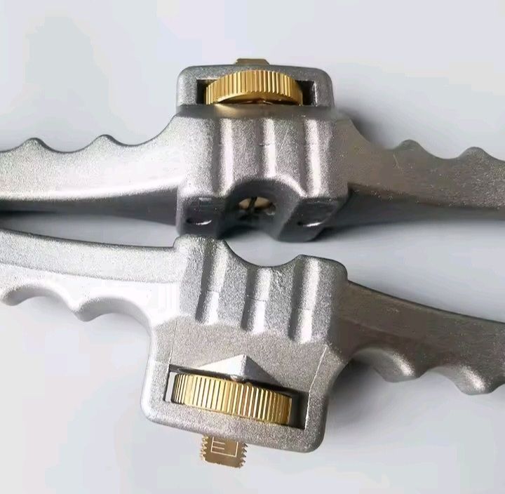 Fiber%20Optic%20Cable%20Sheath%20Cutter,%20Armored%20Cable%20Slitter%20for%20Stripping%20the%20Outer%20Jacket%20-%20Image%203