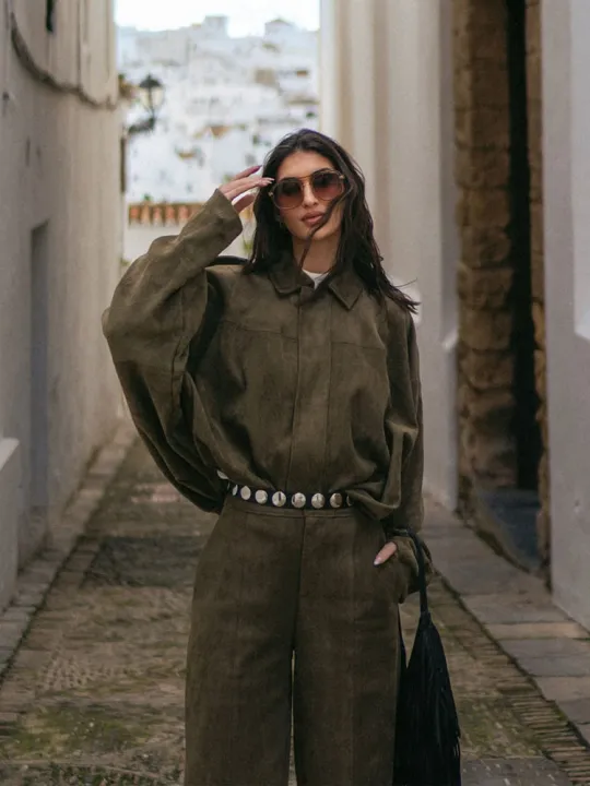 HH%20Spring%20Women%20Suede%20Coat%20Pant%20Sets%20Lapel%20Long%20Sleeve%20Zipper%20Jackets%20Casual%20Shorts%202025%20New%20Fashion%20High%20Street%20Lady%20Outfit%20-%20Image%205