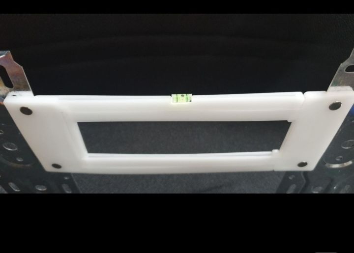 Universal%20Indoor%20hanging%20Bracket%20For%20Split%20Air-condioner%20-%20Image%207