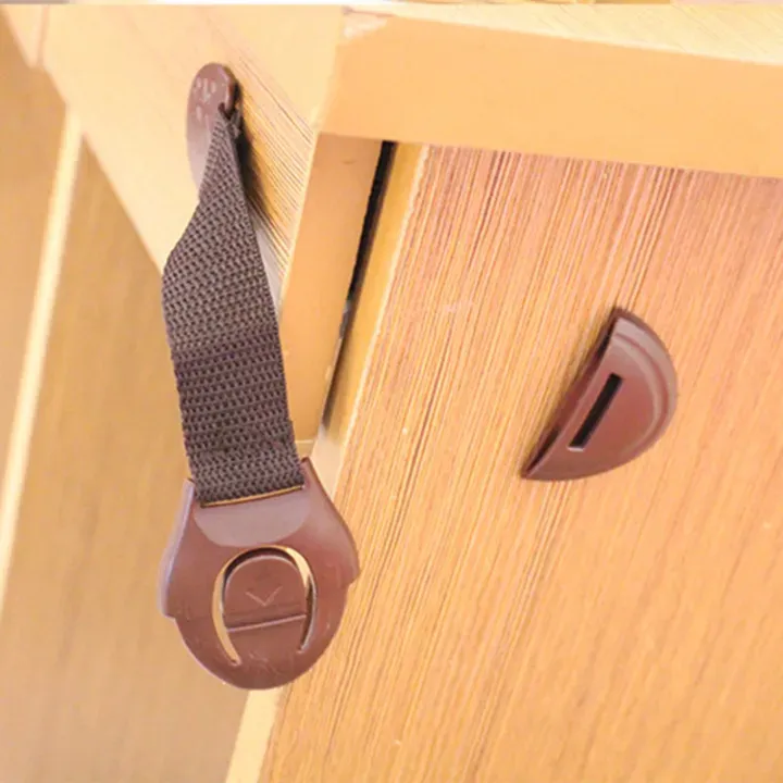 Baby%20Safety%20Cabinet%20Locks%20&%20Straps%20-%20Child%20Proof%20Drawer%20Lock%20for%20Refrigerator,%20Cupboard%20&%20Door%20-%20Multi-Purpose%20Kids%20Security%20Protection%20for%20Home.%20-%20Image%203