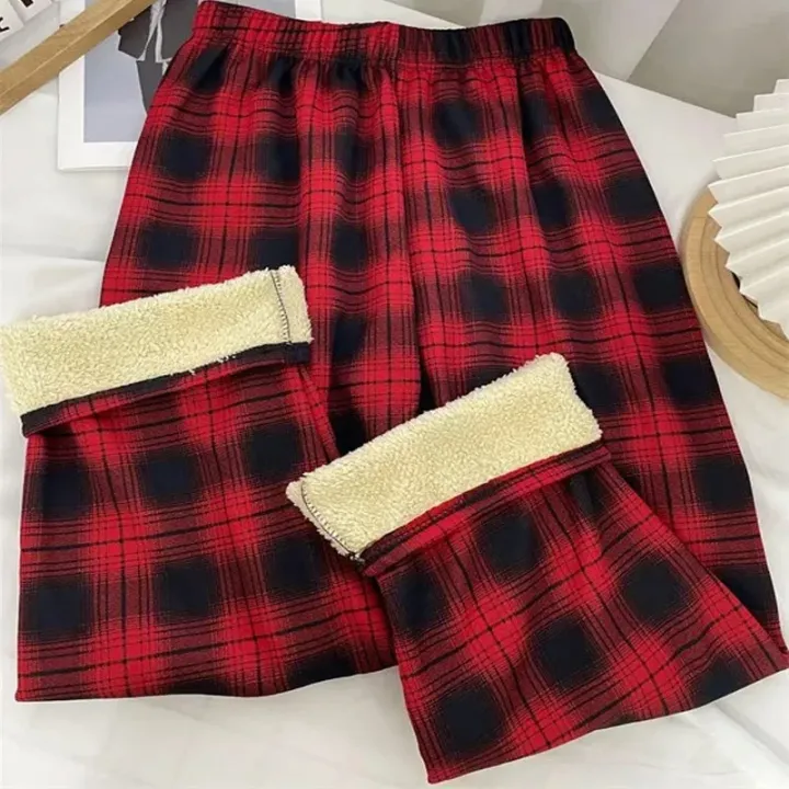 Winter%20Plaid%20Wide-Legged%20Pants%20for%20Women%20High-Waisted%20and%20Loose%20Fit%20Fleece-Lined%20Thickened%20Lamb%20Wool%20Casual%20and%20Warm%20Pants%20-%20Image%203