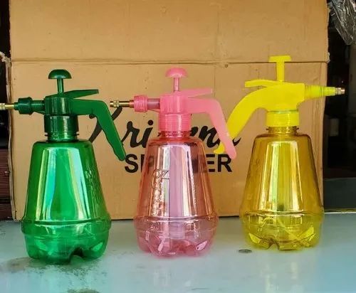 New%20Style%201.5%20Litre%20Handheld%20Sprayer%20Bottle%20-%20Image%204