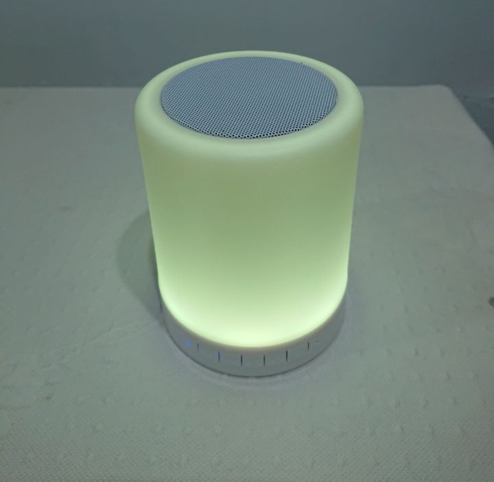 Bluetooth%20Speaker%205watt%20with%208%20Colourful%20Modes%20-%20Image%205