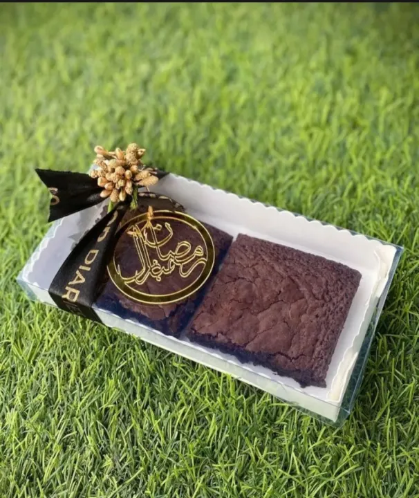 10%20PICS_White%20Lid%20Box%20For%20Brownie/Bento/Donuts%20-%20Image%203