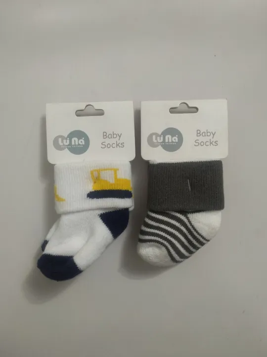 Pack%20of%202%20socks%20for%20newborn%20baby%20-%20Image%203