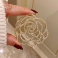 Classic Lady Crystal Folower Brooch Pin Exquisite High-end Women Men Fashion Delixate Shining Badges. 