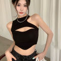 Women's crop top, Korean style cute crop top, slim fit, very beautiful mannequin. 