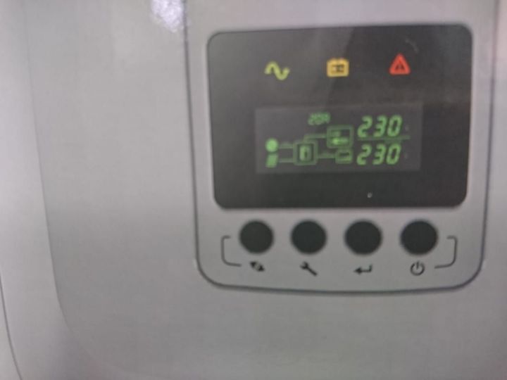 NS%20Premium%20Plus%201200%20MPPT%20SOLAR%20INVERTER%20-%20Image%202