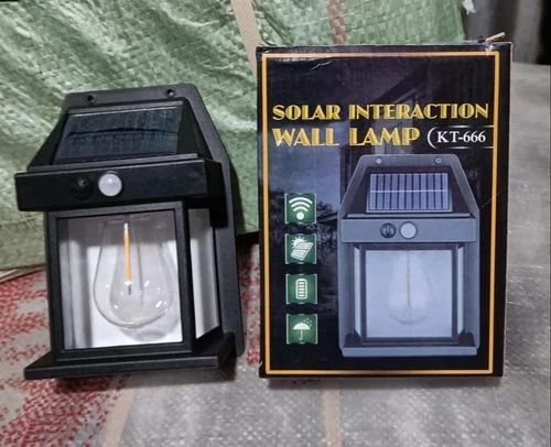 Solar%20interaction%20wall%20lamp-KT-666%20-%20Image%202