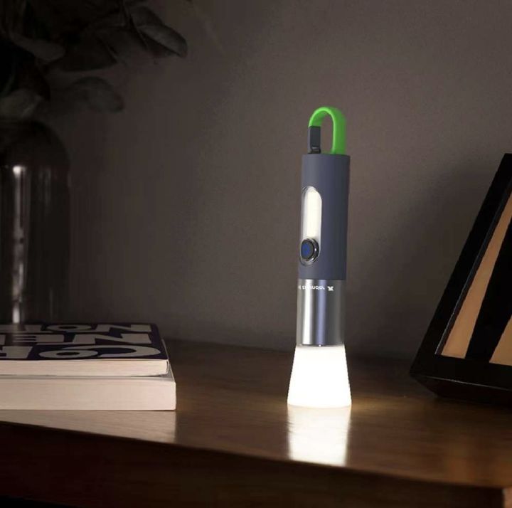 Digital%20Thunder%20XST-836%20USB%20Rechargeable%20FlashLight%20-%20Image%205