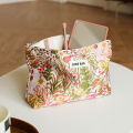 DJDF Women's Cosmetic Bag Green Seaweed Skincare Products Large Capacity Storage Bag Portable Travel Toiletry Bag Coin Purse. 