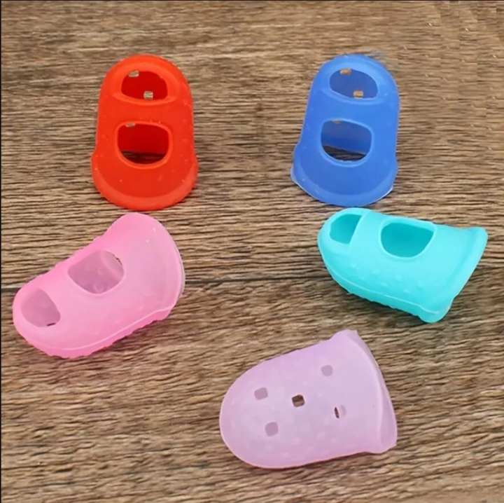 5%20PCS/Set%20Thickened%20Universal%20Finger%20Silicone%20Guitar%20String%20Finger%20Cover%20Finger%20Protective%20Cover%20Wear-Resistant%20And%20Non-Slip%20-%20Image%204