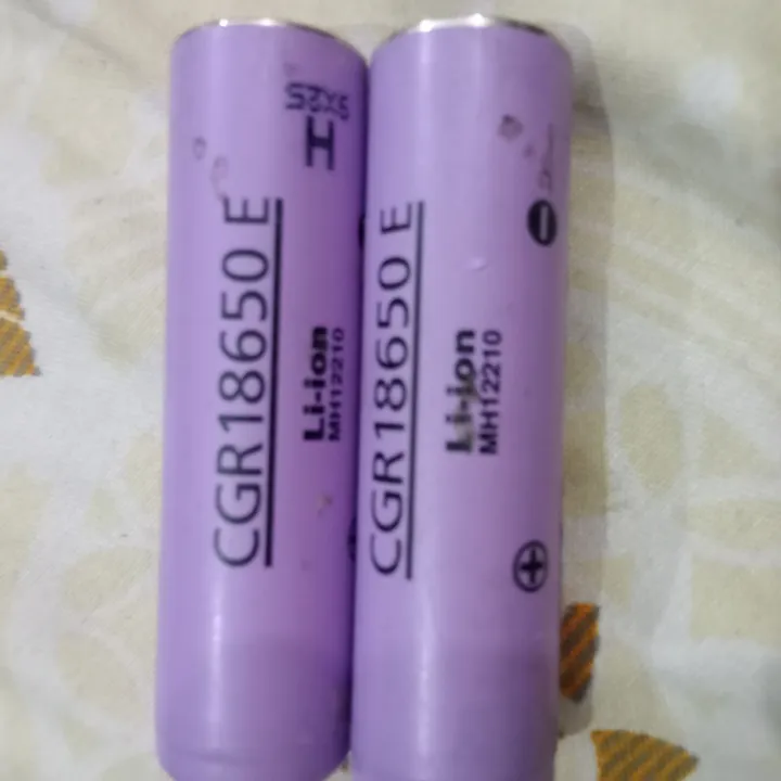 CGR18650E%20lithium%20cell%202800%20mah%20-%20Image%204