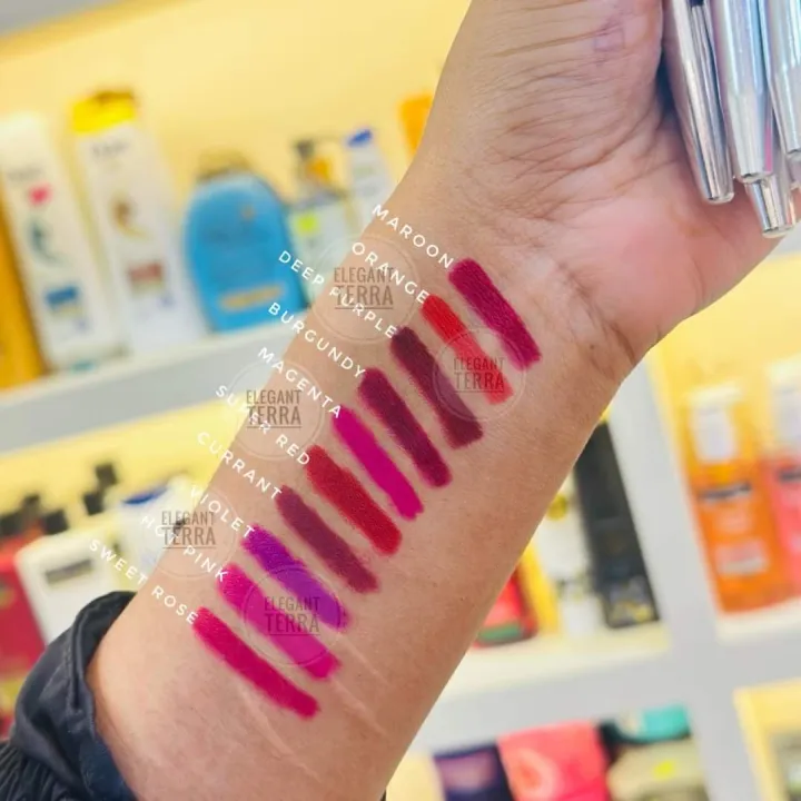 Wonderful%20Jordana%20Matte%20Lip%20Liner%20-%20Image%204