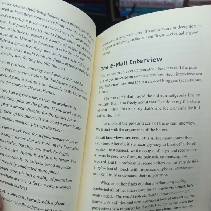 The%20Essential%20Guide%20to%20Freelance%20Writing:%20How%20to%20Write,%20Work,%20and%20Thrive%20on%20Your%20Own%20Terms%0A%0ABook%20by%20Zachary%20Petit%20-%20Image%202