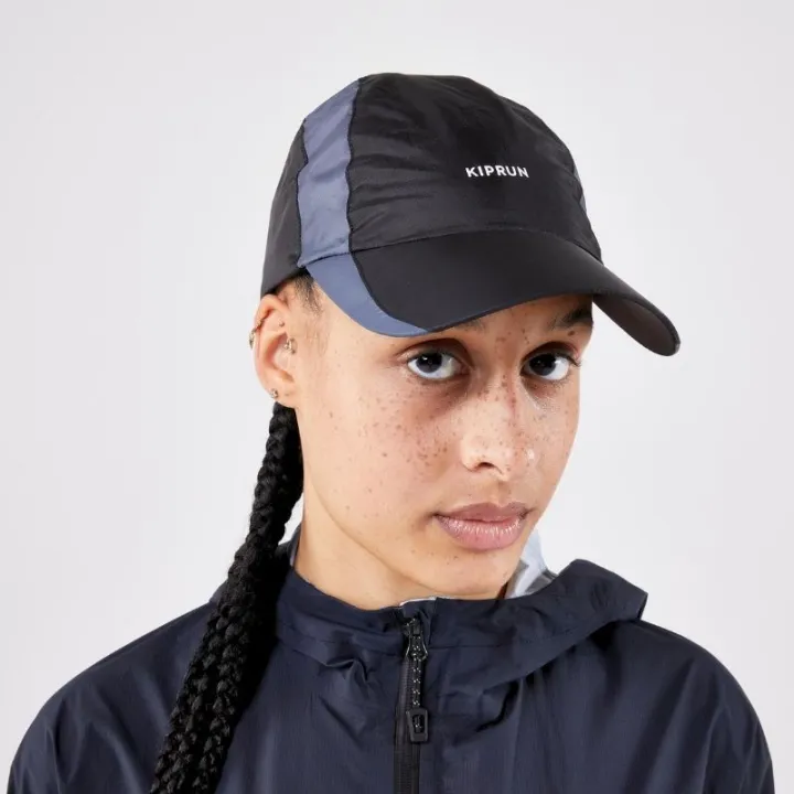 Kiprun%20adjustable%20running%20rain%20hat%2055-63%20m%20(Running%20rain%20cap%20black%20adjustable%2055-63%20cm)%20-%20Image%204