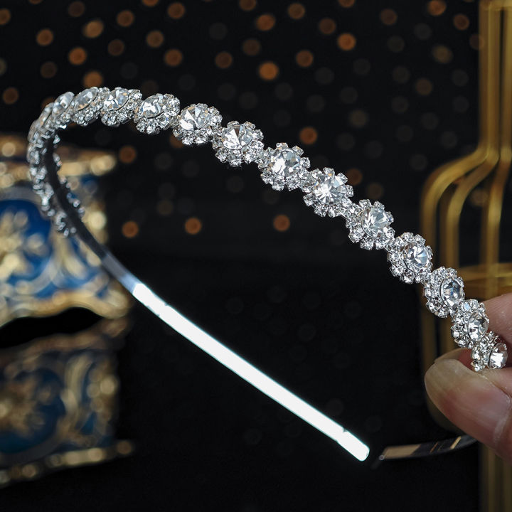Sparkling%20Rhinestones%20Hair%20Bands%20Fashionable%20Crown%20Handmade%20Head%20Bands%20Jewelry%20Accessories%20School%20Halloween%20%20for%20Girls%20-%20Image%202