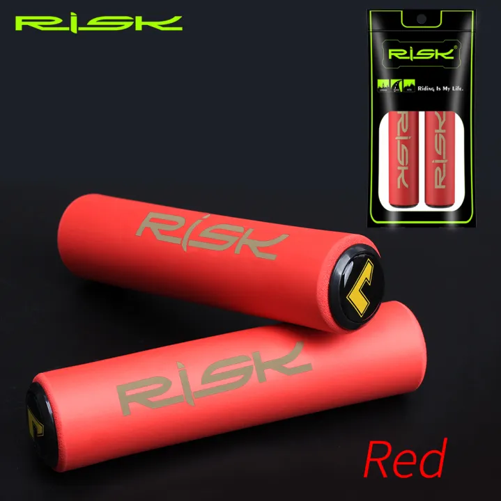 RISK%20Bicycle%20Handlebar%20Grip%20Soft%20Silicone%20Mountain%20Bike%20Grip%20Lightweight%20MTB%20Grips%20Dust-proof%20Bike%20Handle%20with%20Bar%20End%20Plug%20-%20Image%207