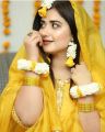 gajray/kangan/bangles/teeka/earsring/ring/bindiya/artificial fake flowers jewellery set red & white.. 