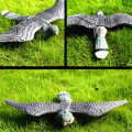 3D Fake Flying Falcon Hawk Bird Repellent Decoy Pest Control Garden Scarer Scarecrow Ornament For Hunting Yard Decoration.