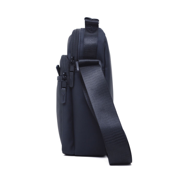 Men's%20Oxford%20Chest%20Bag%20%7C%20Casual%20MEDIUM%20Crossbody%20Shoulder%20Bag%20%7C%20Small%20Diagonal%20Bag%20for%20Men%20and%20Women%20%7C%20Black%20-%20Image%206