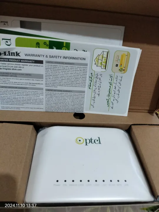DLINK%20D226%20The%20DSL-226%20Wireless%20N300%20Dual-Band%20Gigabit%20ADSL2+/VDSL2%20Modem%20is%20a%20versatile,%20high-performance%20router,%20perfect%20for%20home%20and%20small%20offices.%20-%20Image%203