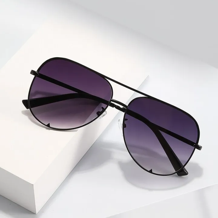 European%20And%20American%20Retro%20Style%20Double%20Beam%20Toad%20Mirror%20Men%20and%20Women%20Metal%20Sunglasses%20-%20Image%204