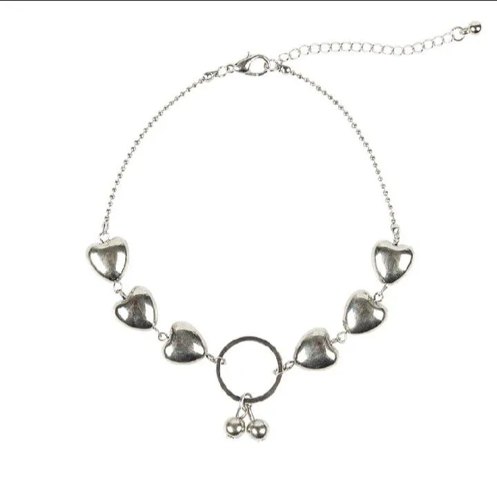 Charming%20Silver%20Love%20Heart%20Beaded%20Anklet%20%E2%80%93%20Fashionable%20Women%E2%80%99s%20Payel%20Nupur%20for%20Eid,%20Gift,%20or%20Casual%20Wear%20-%20Image%208