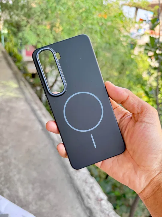 Vivo%20Y400%204G%20/%205G%20Original%20Magsafe%20Magnetic%20Ultra%20Thin%20PC%20Phone%20back%20cover%20-%20Image%204