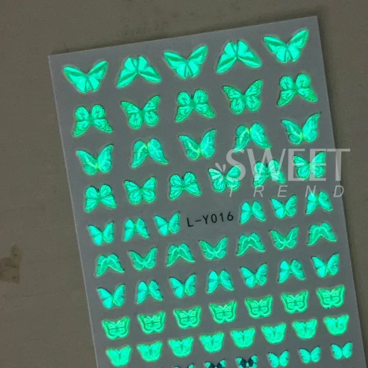 3pcs%20Luminous%20Butterfly%20Nail%20Decal%20Stickers%20Colorful%20Blue%20Butterfly%20Series%20Design%20Glow%20In%20The%20Dark%20Night%20Polish%20Sliders%20Manicure%20-%20Image%204
