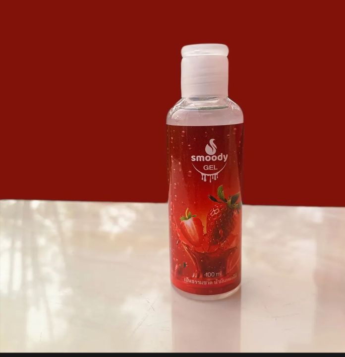 Strawberry%20Body%20Massage%20Gel%20-%20Smooth%20&%20Silky%20Touch%20for%20Romantic%20Moments%20(100ml)%20-%20Image%202