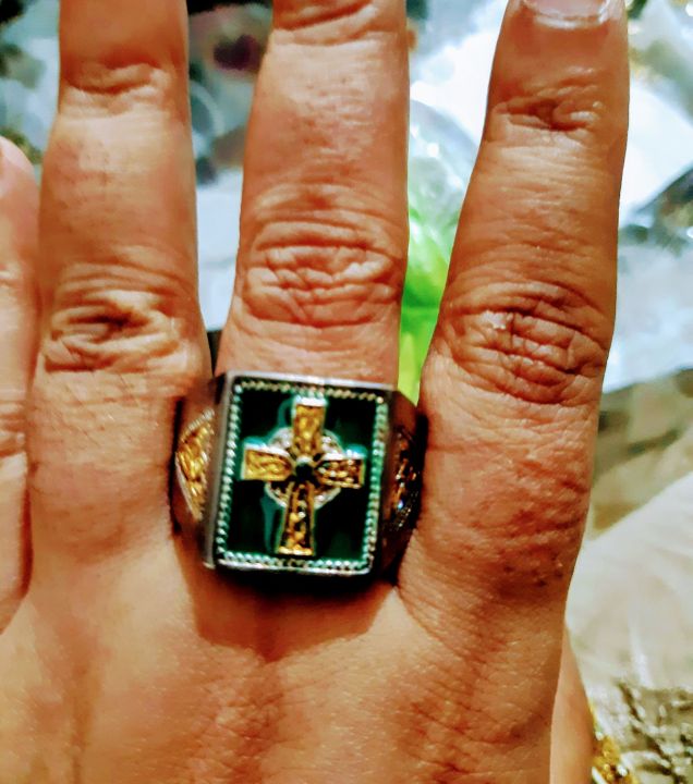 Ireland%20Celtic%20blessing%20ring%20cross%20grandmother%20green%20ring%20male%20cross-border%20goods%20-%20Image%207