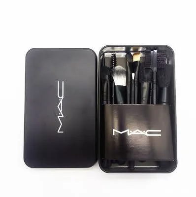 M.A.C%20Cosmetic%20Makeup%20Brush%20Set%20-%2012%20Pcs%20(Pack%20of%2012)%20-%20Image%203