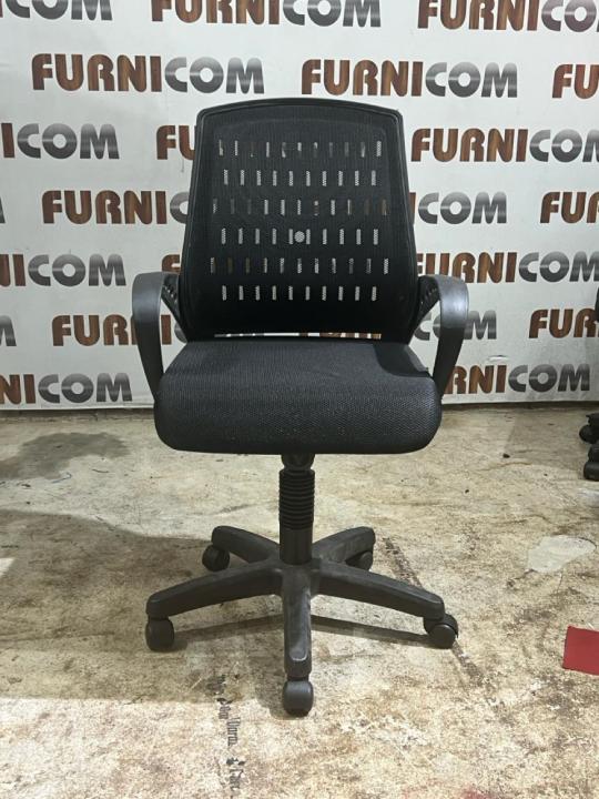 Explore%20Trend%20-%20Exceotional%20Quality%20-%20Executive%20office%20chair%20-%20Innovative%20Design%20-%20Expression%20of%20Yourself%20-%20Simple%20Aftercare%20-%20Image%205